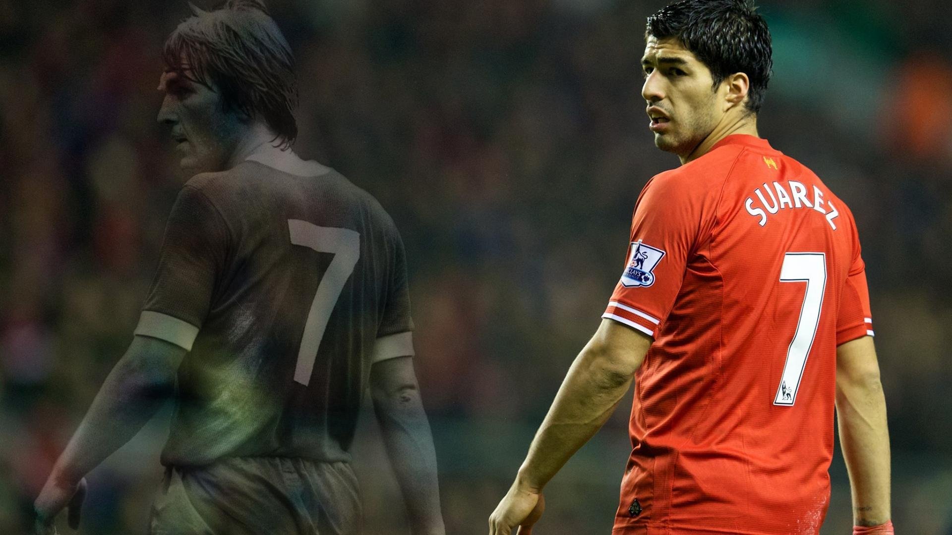 伊朗球员被雪卡住球鞋，教练拿热水壶解围，伊朗队球员