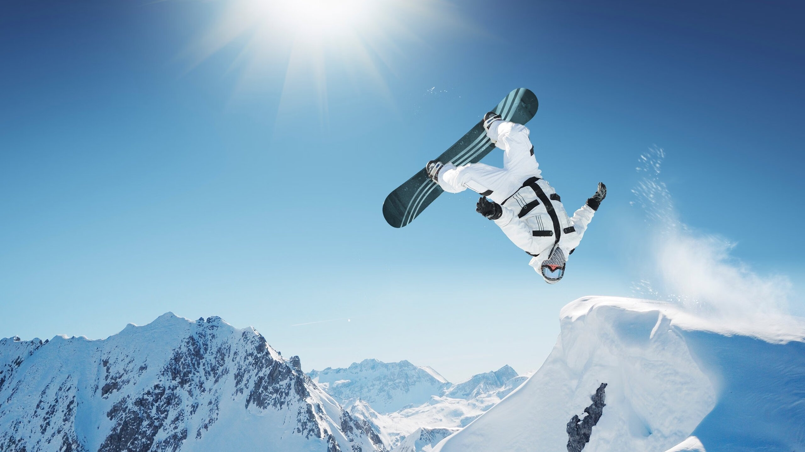 雷霆三分手感回暖赢下对决，雷霆三巨头谁是大哥